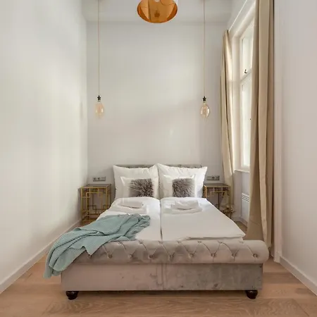 Space And Elegance In The Heart Of