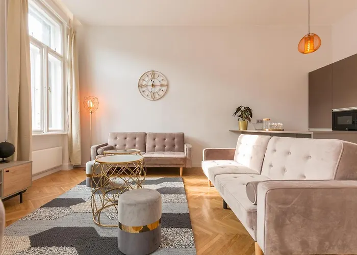Space And Elegance In The Heart Of * Budapeste